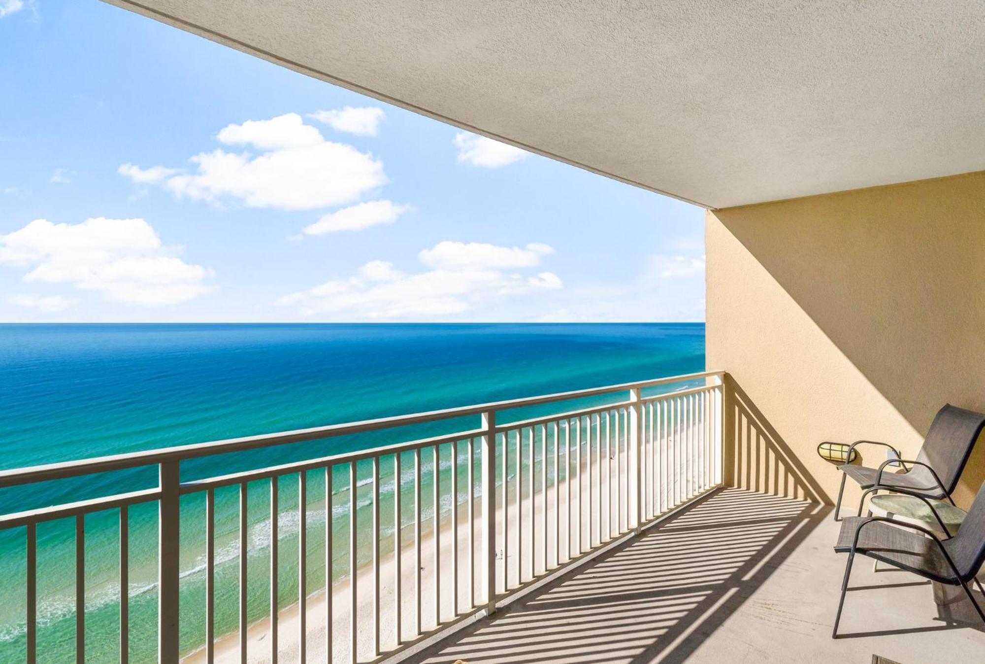 Beautiful Beachfront Paradise! Emerald Beach Resort Panama City Beach Exterior photo